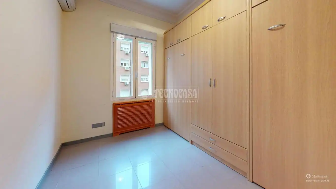Habitación de Piso en venta en Madrid con Aire acondicionado y Calefacción