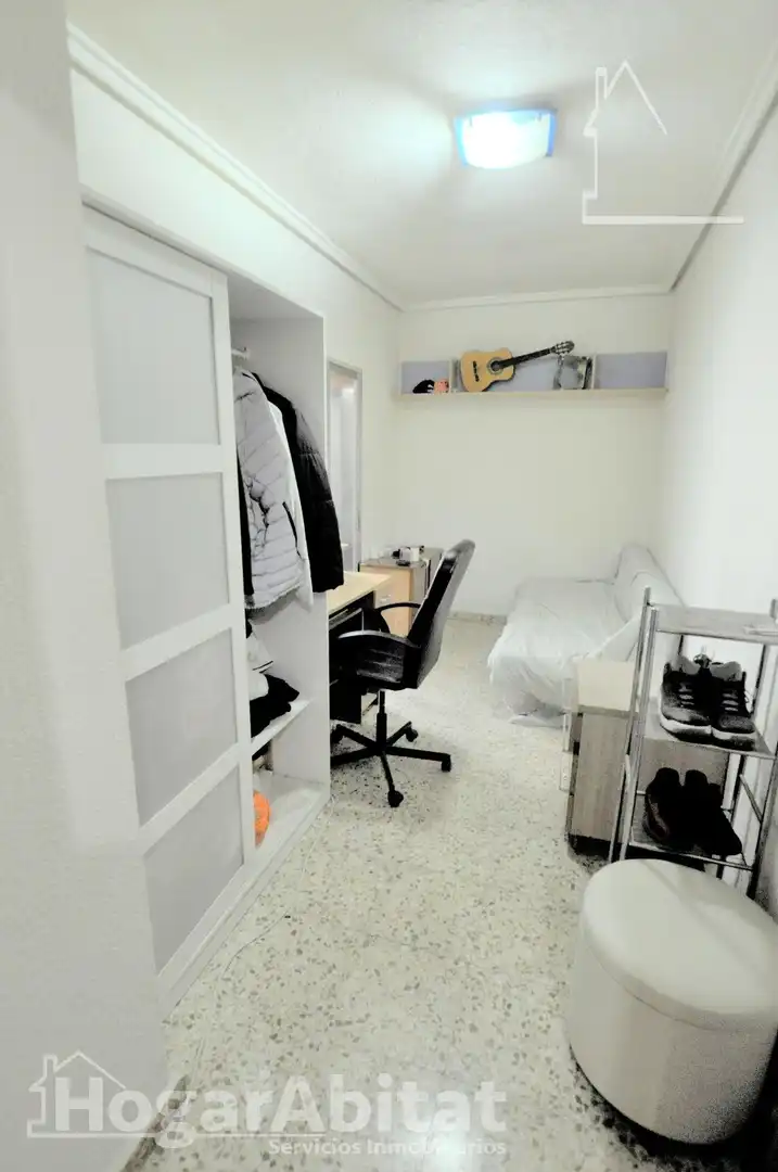 Habitación de Piso en venta en Xirivella con Aire acondicionado, Trastero y Balcón