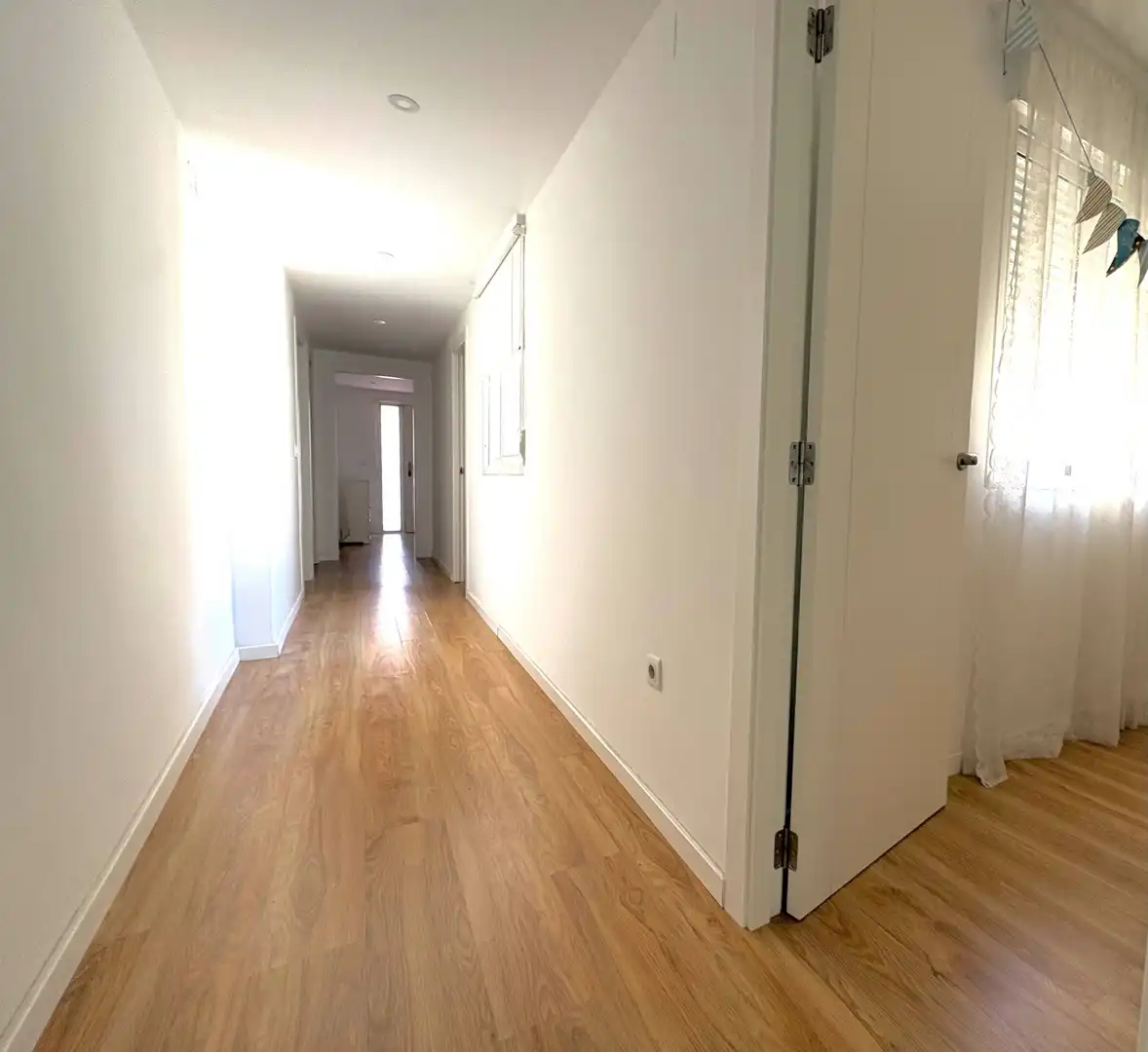 Dachboden zur Miete in Paterna mit Klimaanlage, Heizung und Terrasse