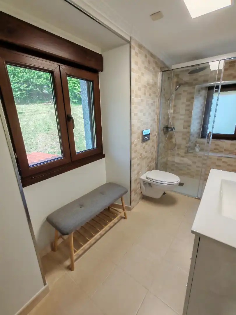 Baño de Casa o chalet en venta en O Pino  con Calefacción, Jardín privado y Trastero