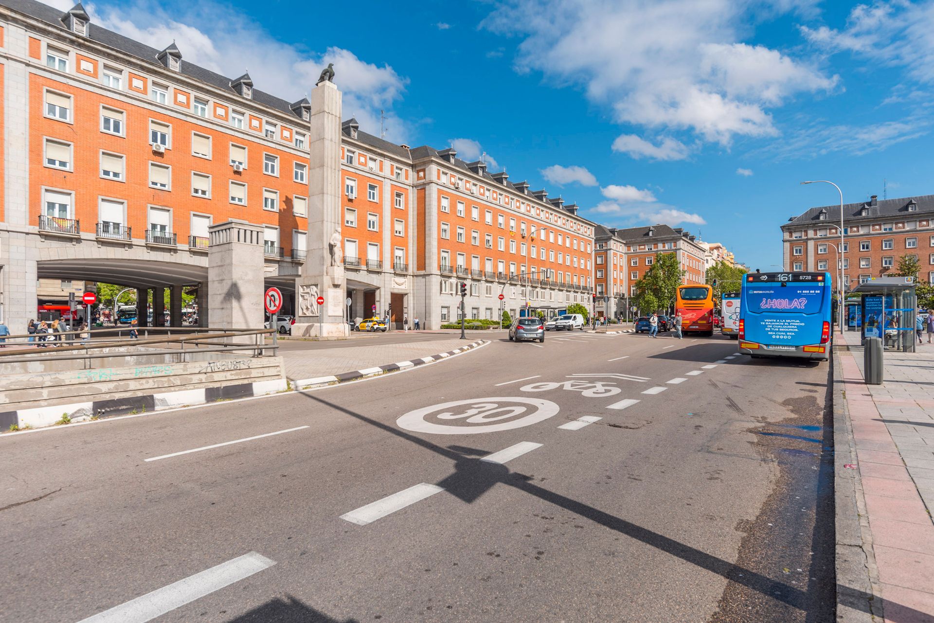Vista exterior de Piso en venta en  Madrid Capital con Calefacción, Trastero y Balcón
