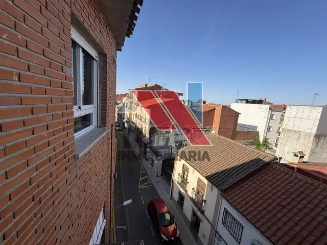 Vista exterior de Piso en venta en Fuensalida con Terraza, Horno y Lavadora