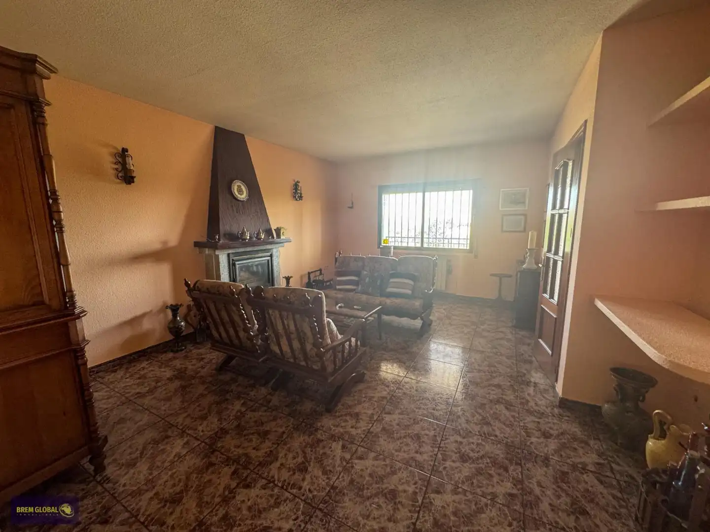 Sala de estar de Casa o chalet en venta en La Cabrera con Calefacción, Jardín privado y Terraza