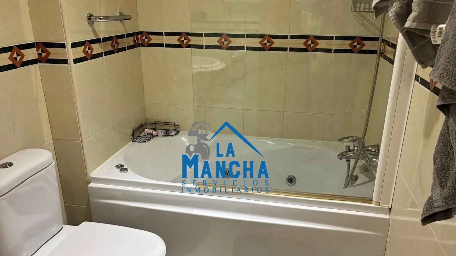 Flat with terrace to rent in Calle DIEGO DE VELAZQUEZ, imagen 46