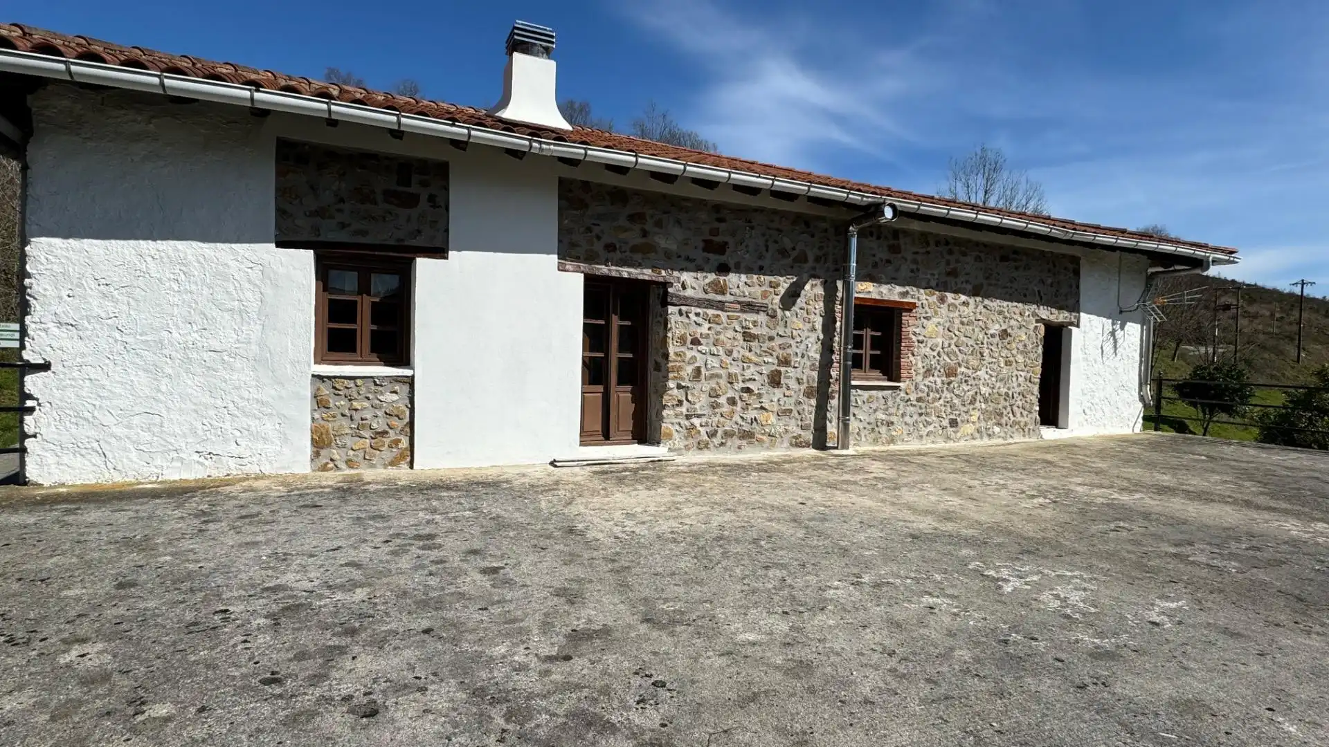 Vista exterior de Finca rústica en venta en Mendaro con Calefacción, Jardín privado y Terraza