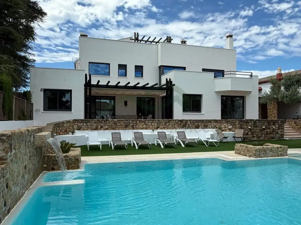 Piscina de Casa o xalet en venda en Ronda