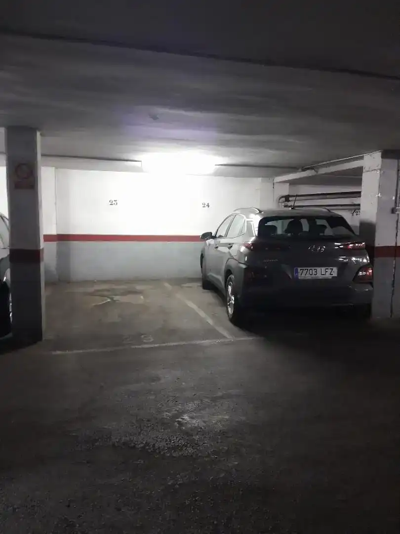 Parking of Garage for rent in Santa Coloma de Gramenet