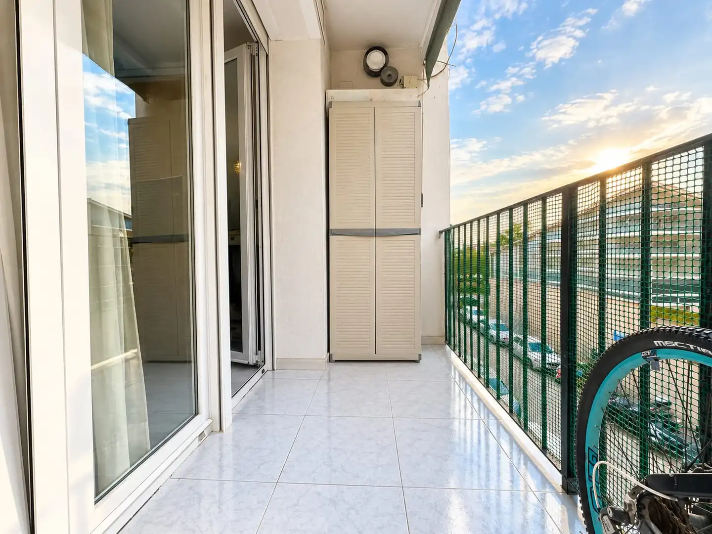 Piso con terraza en venta en Carrer Orient, imagen 8
