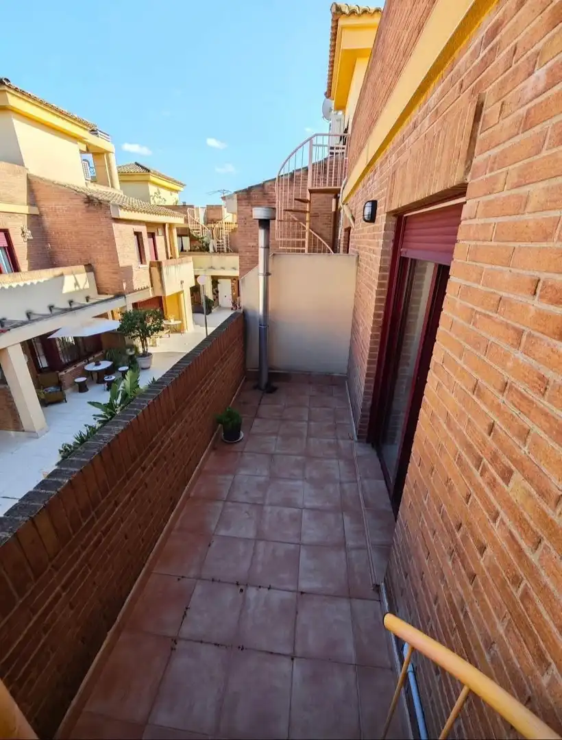 Vista exterior de Dúplex en venta en Benferri con Calefacción, Terraza y Piscina