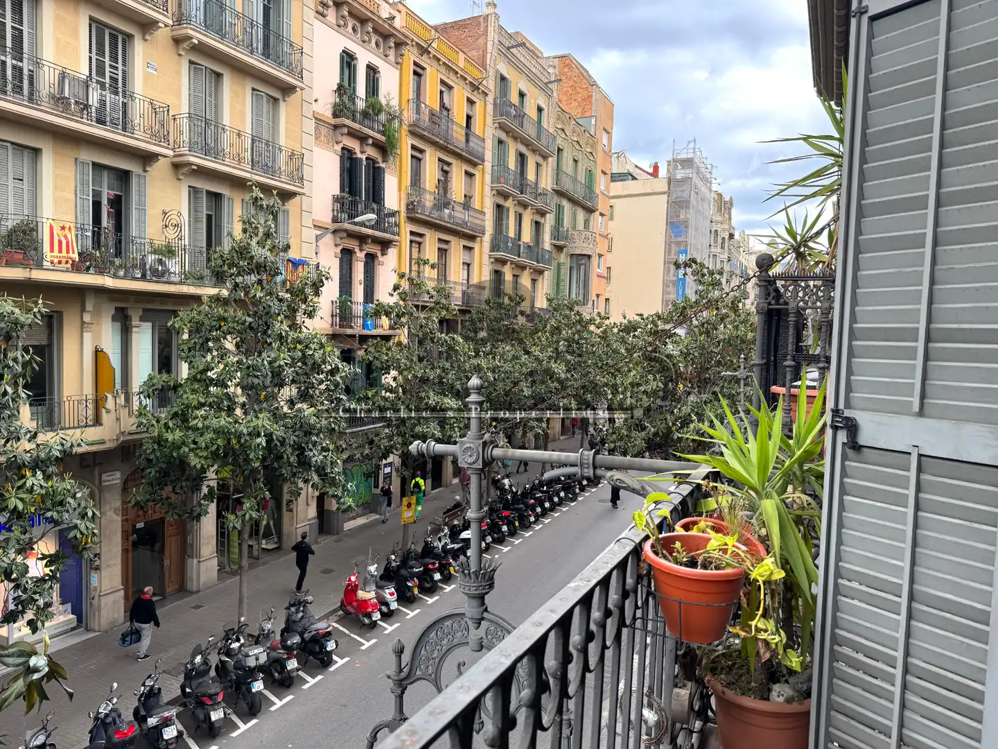 Vista exterior de Apartamento de alquiler en Barcelona con Aire acondicionado, Calefacción y Amueblado