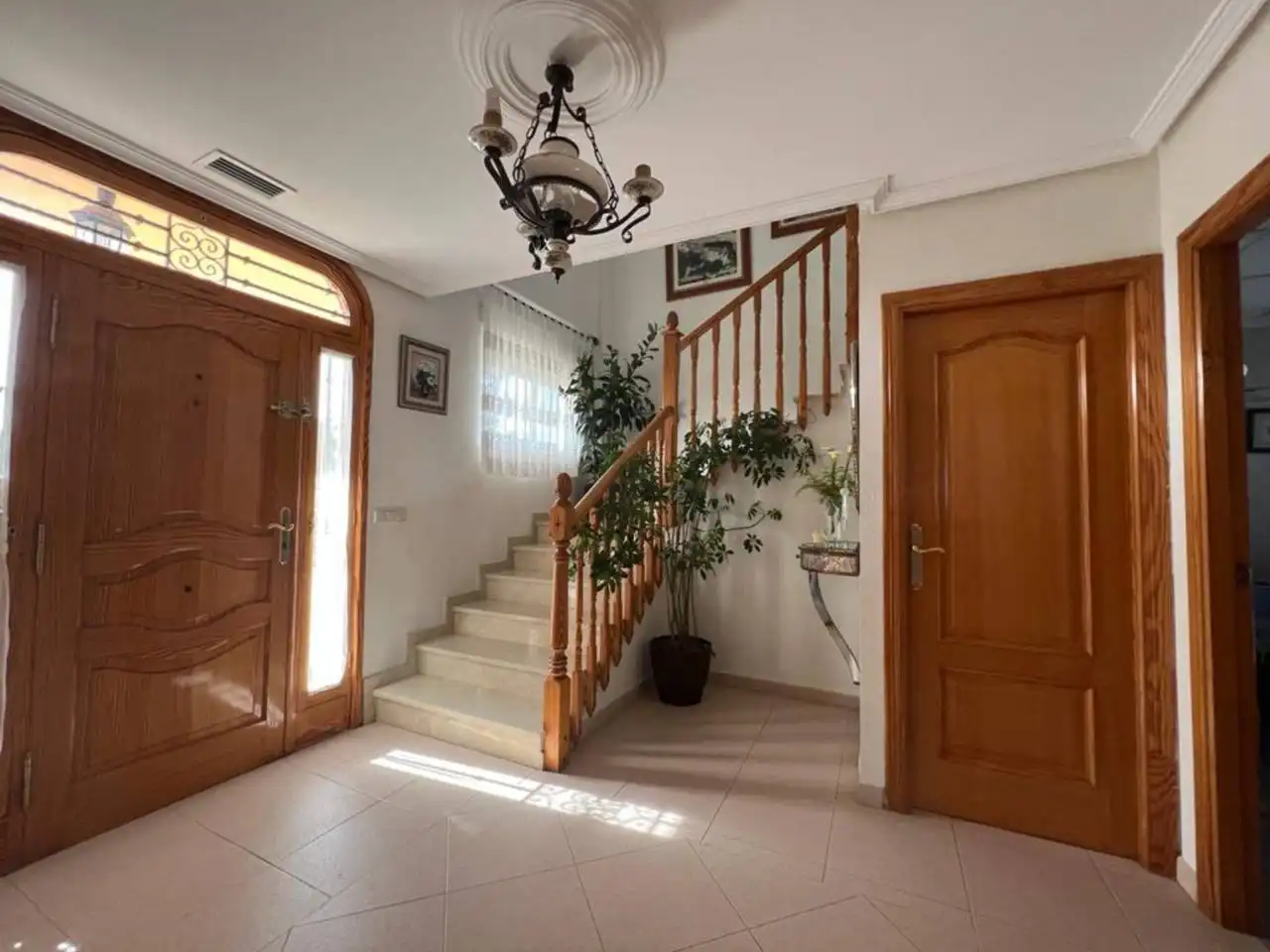 Chalet con piscina en venta en Busot, imagen 9