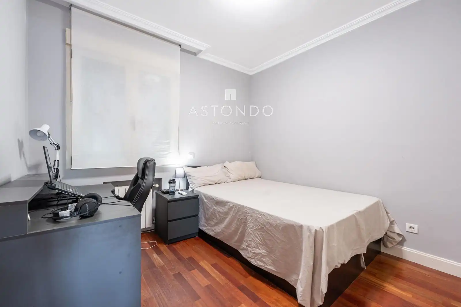 Bedroom of Flat for rent in Madrid  with Air Conditioner, Heating and Swimming Pool