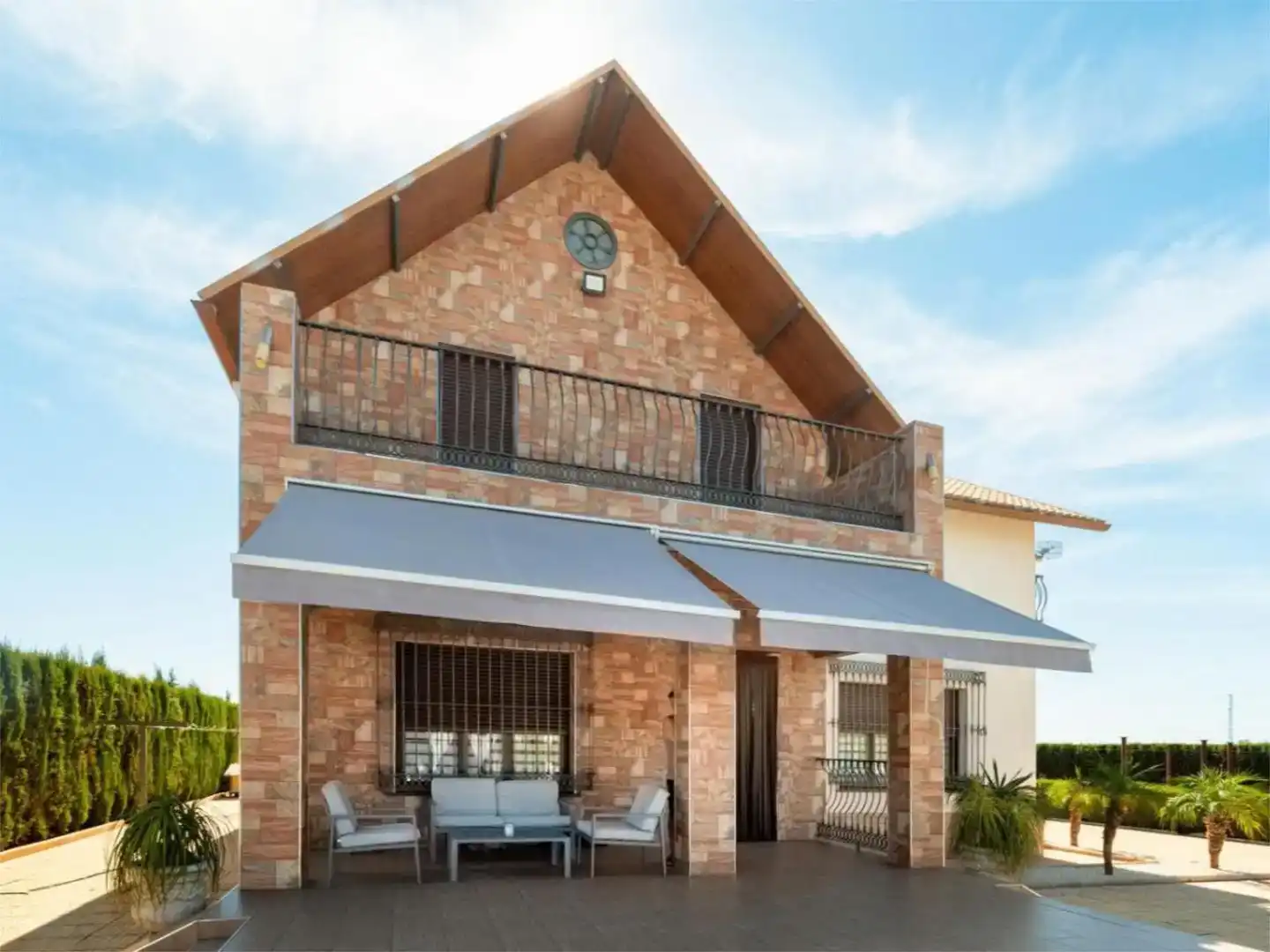 Terraza de Casa o chalet en venta en Lora del Río con Aire acondicionado, Piscina y Balcón