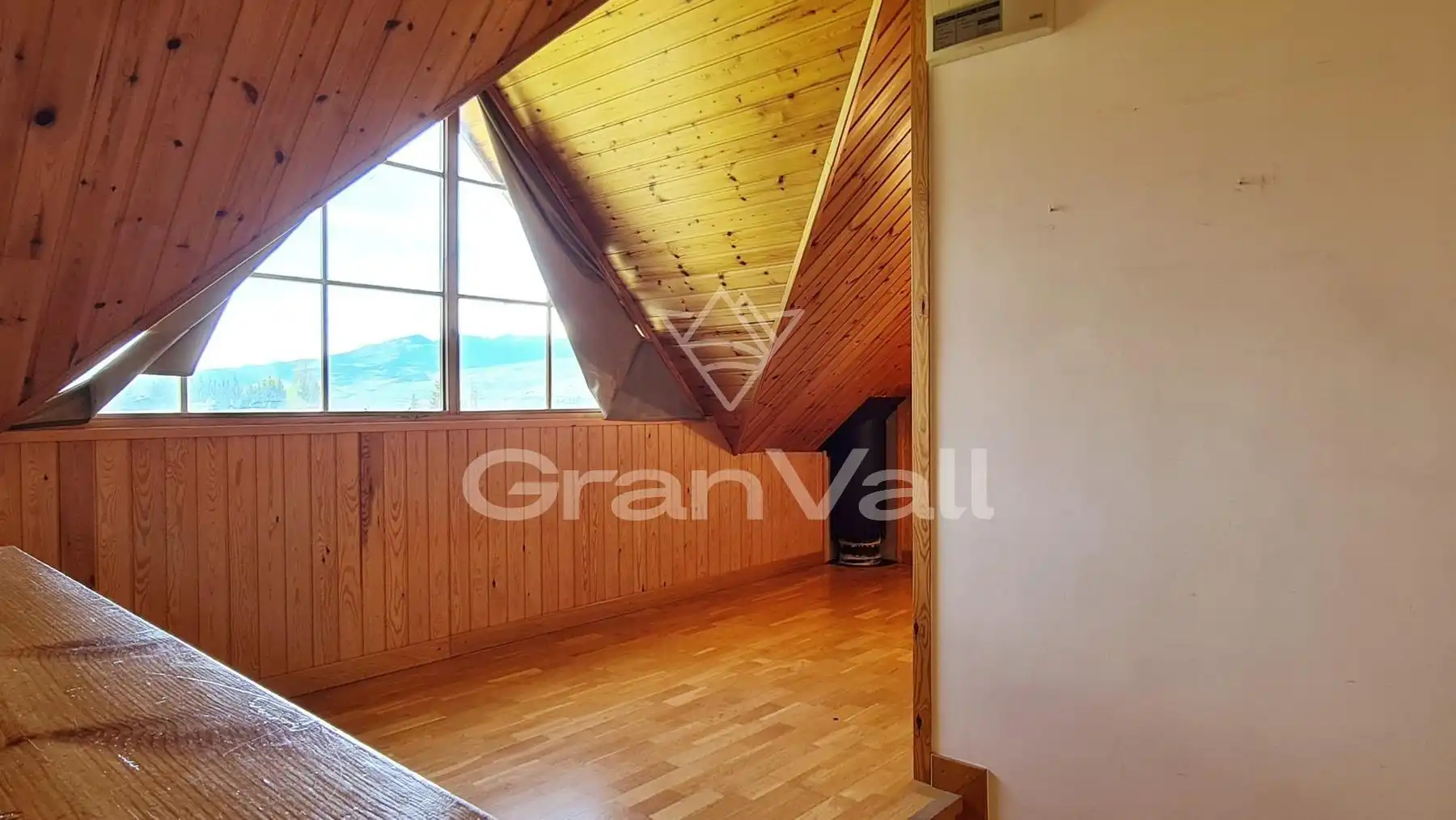 Sala d'estar de Casa adosada en venda en Fontanals de Cerdanya amb Calefacció, Jardí privat i Terrassa