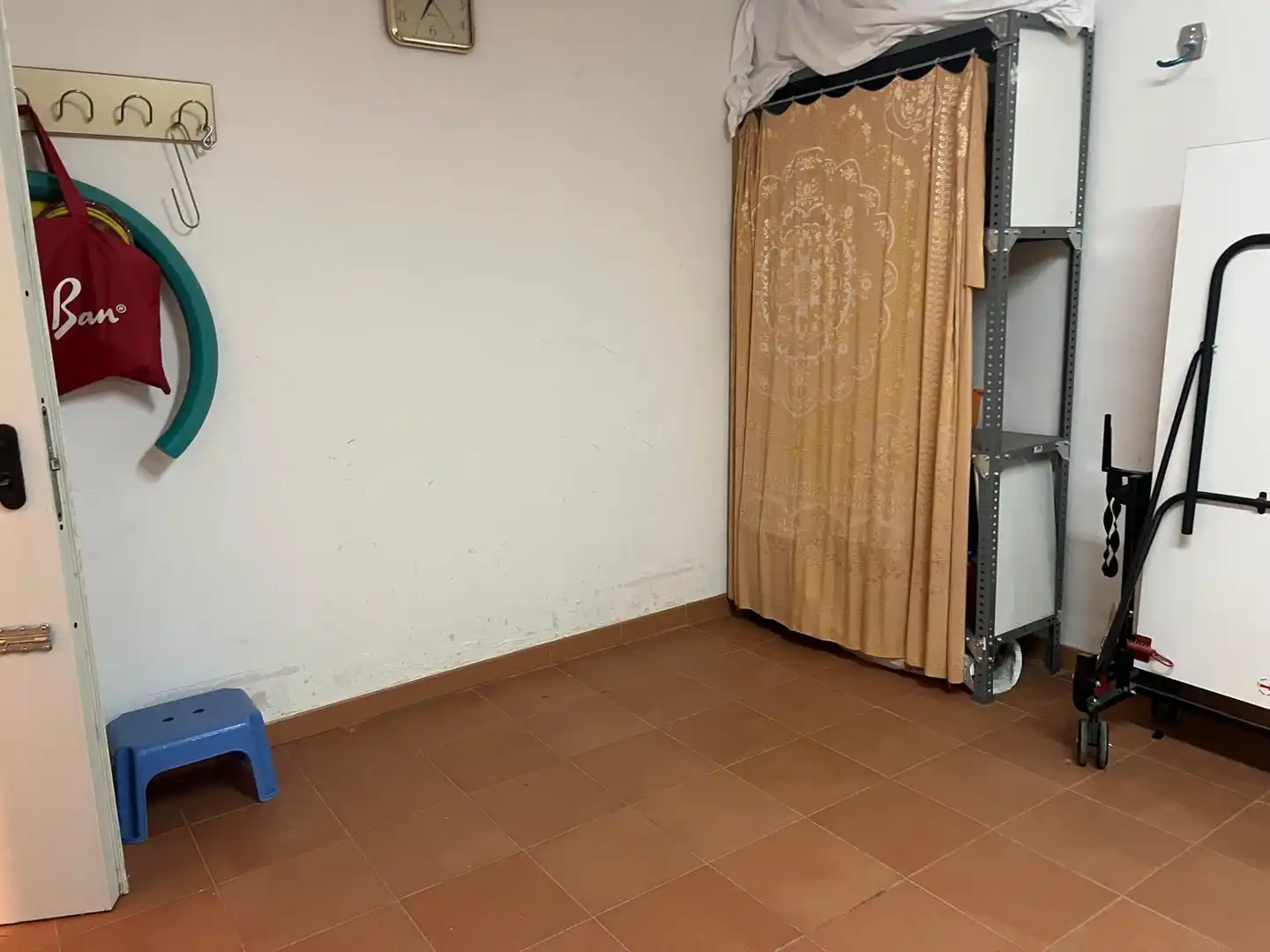 Casa adosada en venta en Caudete de las Fuentes con Calefacción, Terraza y Amueblado