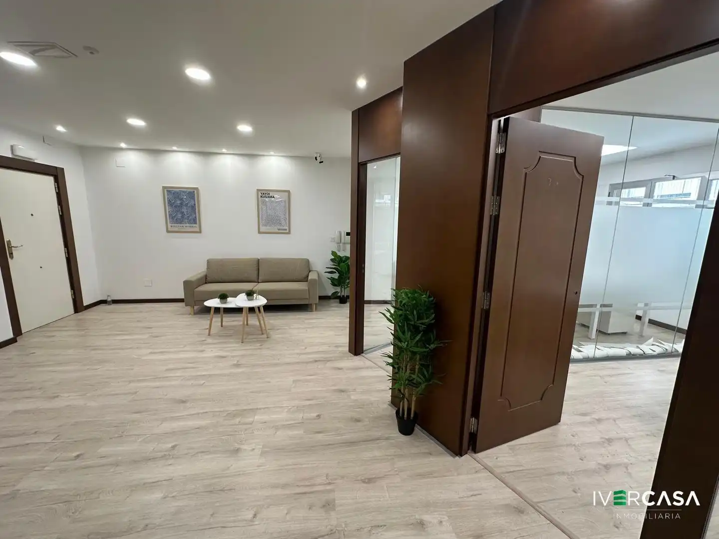 Büro zur Miete in Granada mit Klimaanlage und Heizung
