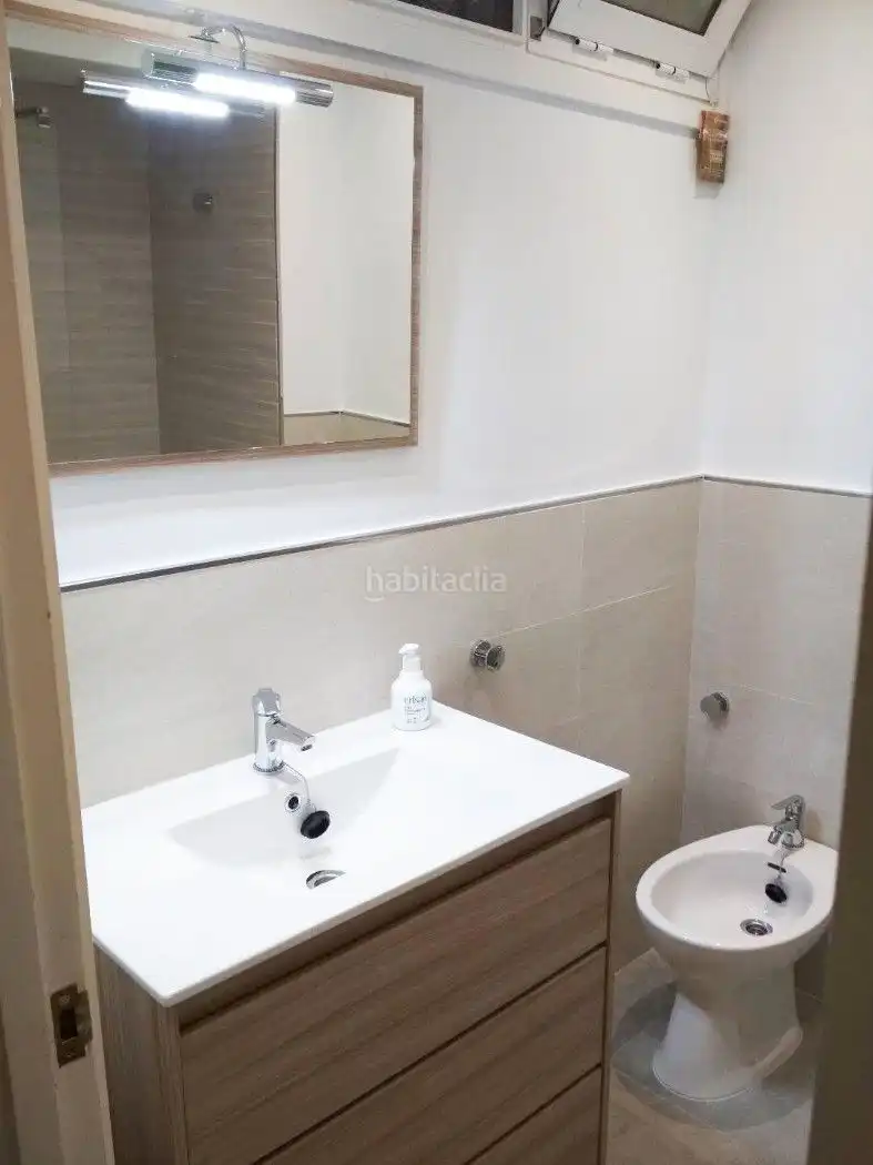 Apartamento con ascensor en alquiler en Paseo Marítimo Rey de España 7, imagen 5