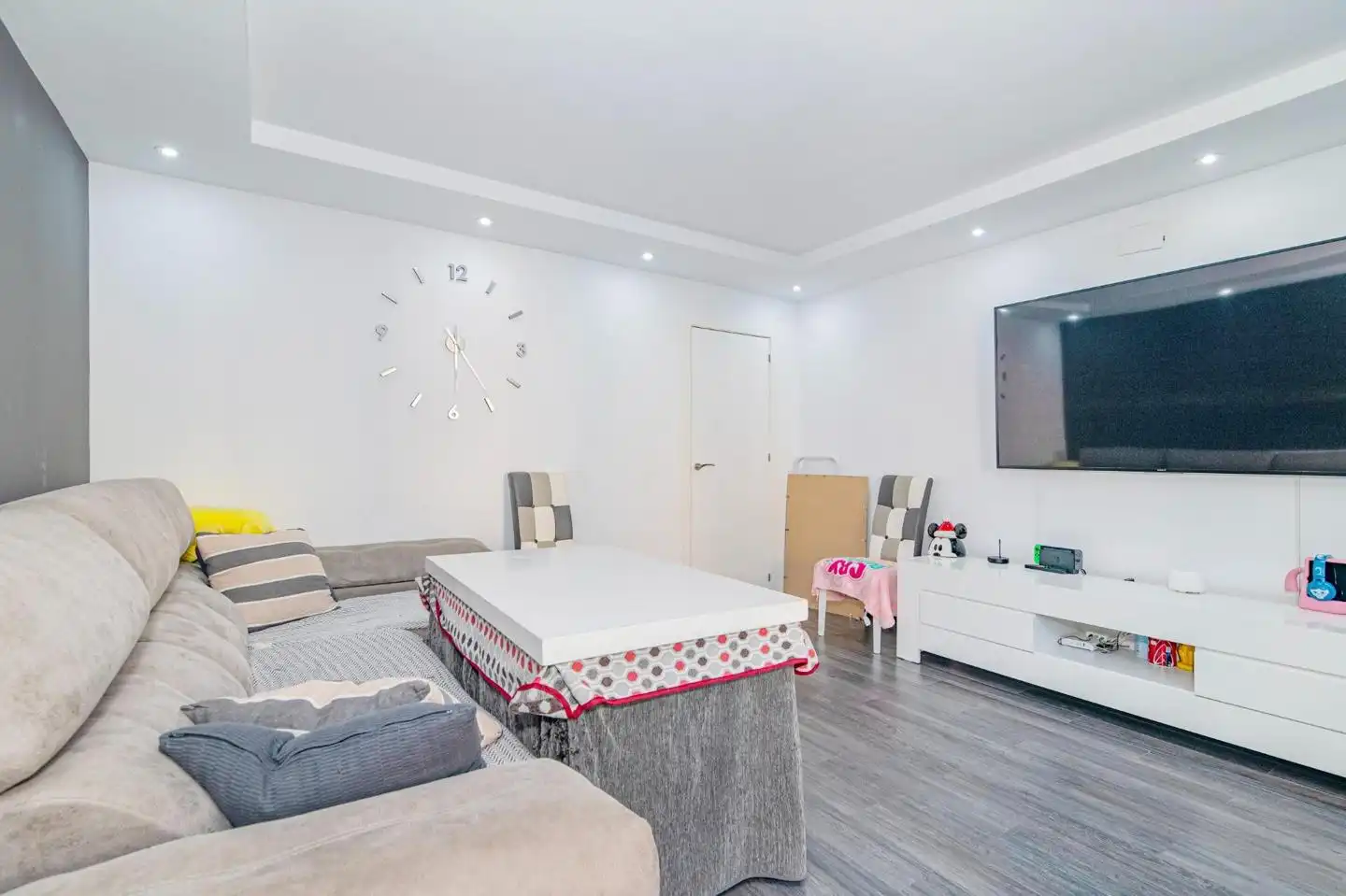 Piso en venta en  Granada Capital con Calefacción, Amueblado y Balcón