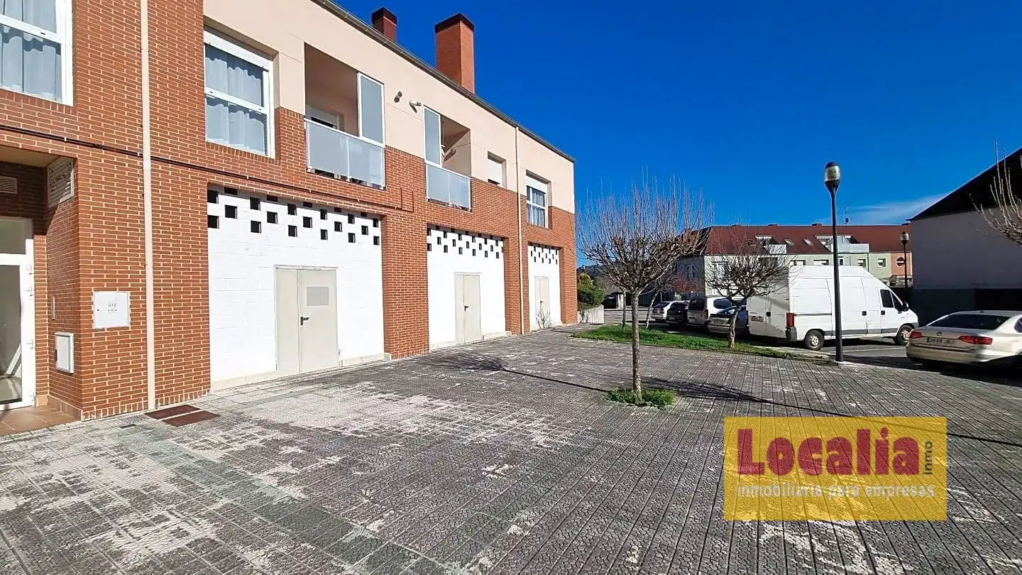 Local comercial en venda a Barrio Parayo, imagen 3
