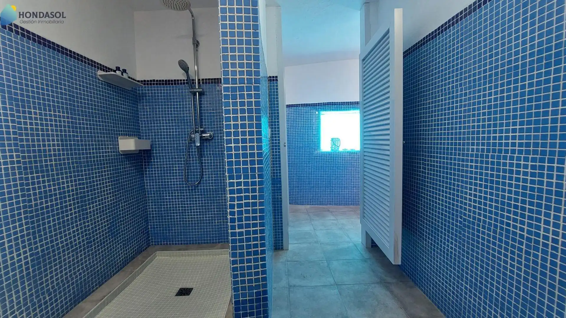 Bany de Casa o xalet en venda en Cartagena amb Aire condicionat, Jardí privat i Terrassa