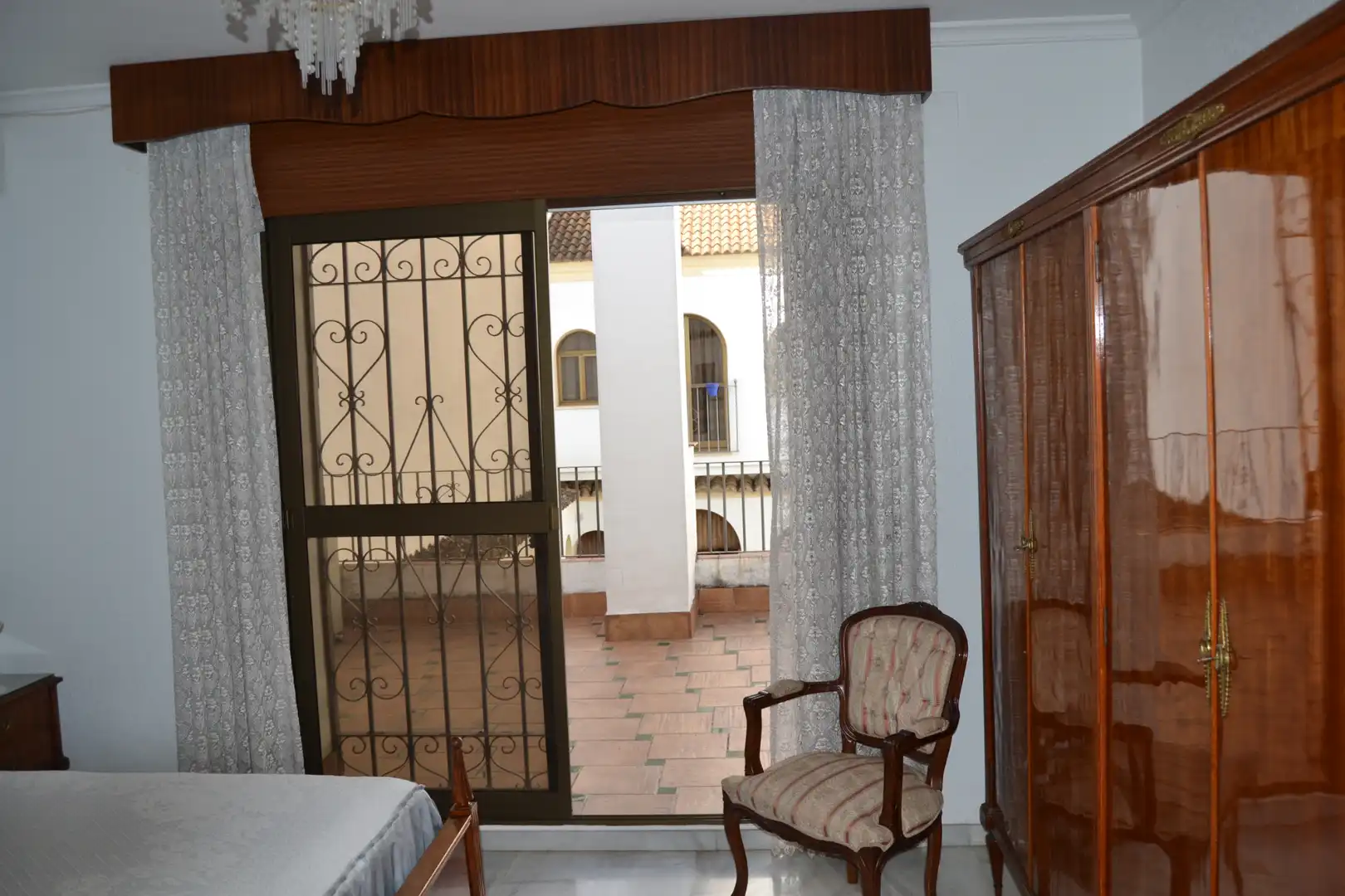 Dormitori de Casa o xalet en venda en Córdoba amb Aire condicionat, Calefacció i Jardí privat