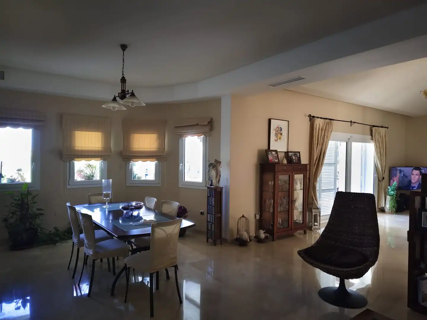 Menjador de Casa o xalet en venda en La Alcaidesa amb Aire condicionat, Calefacció i Jardí privat