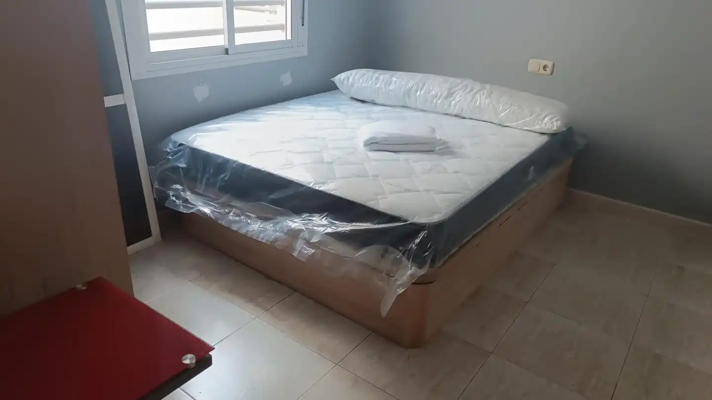 Bedroom of Flat for rent in Melilla