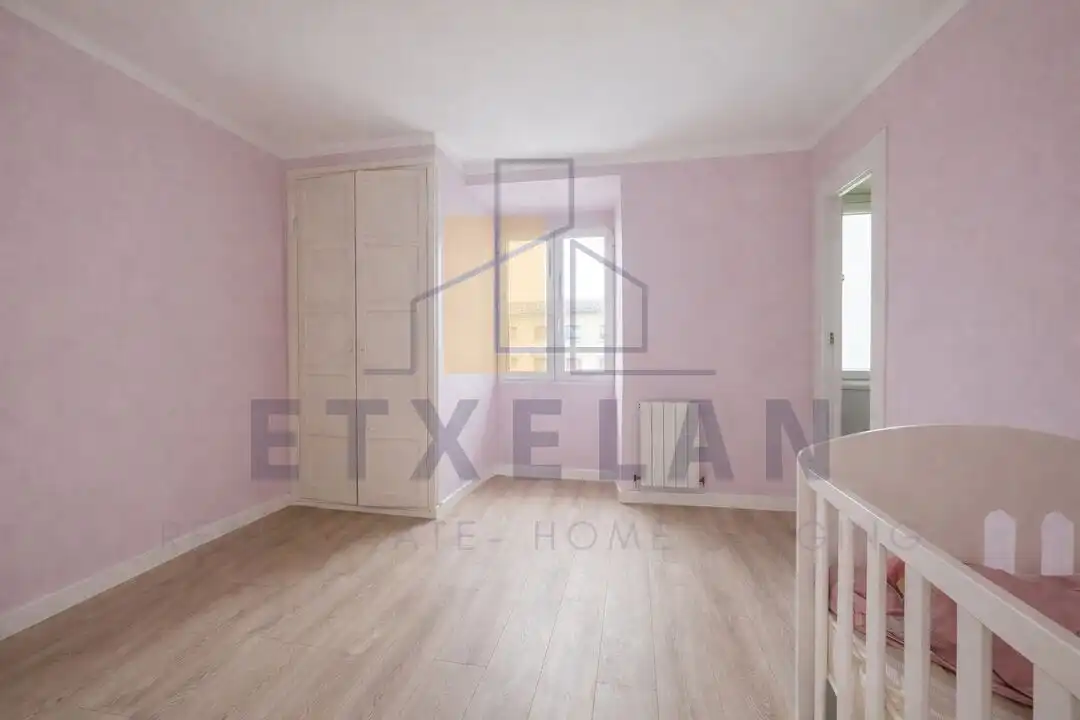 Schlafzimmer von Wohnung zum Verkauf in Elgeta mit Heizung und Abstellraum