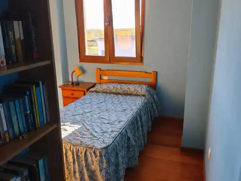 Habitación de Piso de alquiler en Ribeira con Balcón