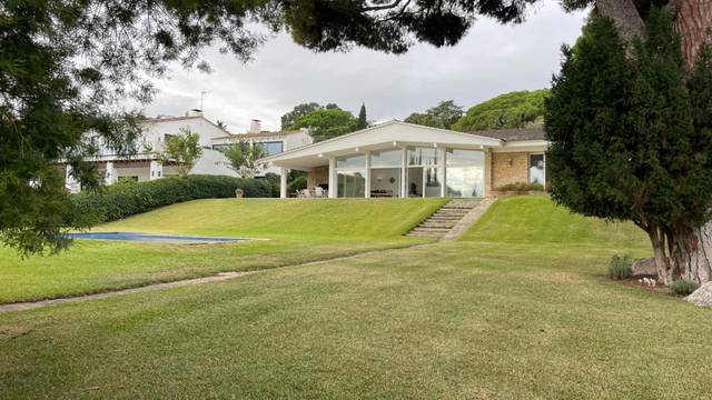 Casa-chalet en Alquiler en Canafort - El Puntó