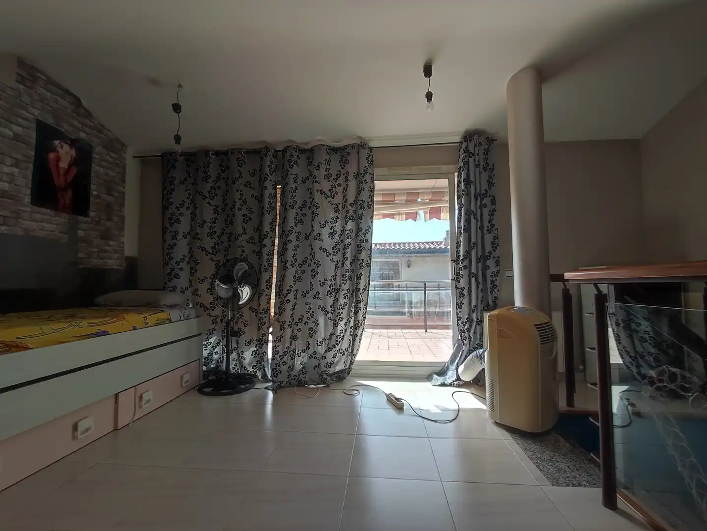 Dormitori de Casa adosada en venda en Torrelles de Foix amb Jardí privat, Terrassa i Traster