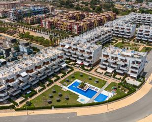 Vista exterior de Àtic en venda en Orihuela amb Aire condicionat, Calefacció i Terrassa