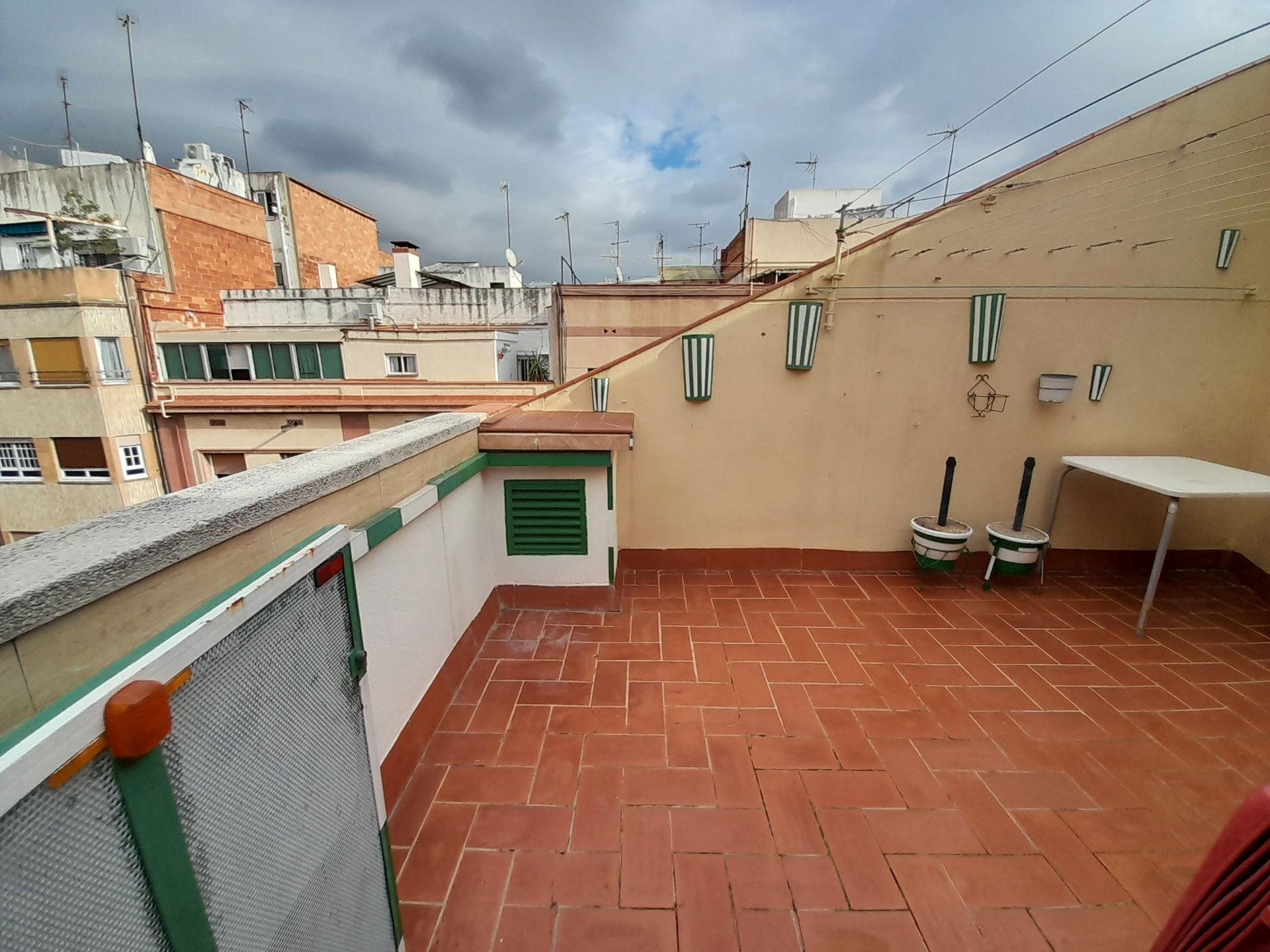 Terrace of Flat for sale in L'Hospitalet de Llobregat  with Air Conditioner, Terrace and Furnished