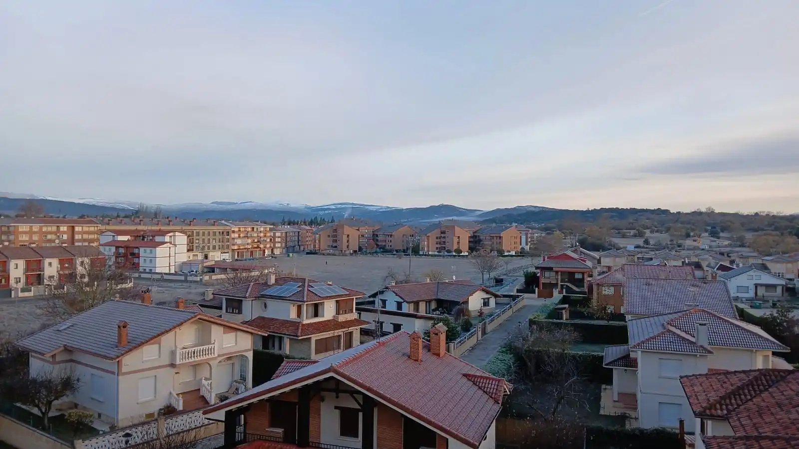 Vista exterior de Pis en venda en Villarcayo de Merindad de Castilla la Vieja amb Calefacció