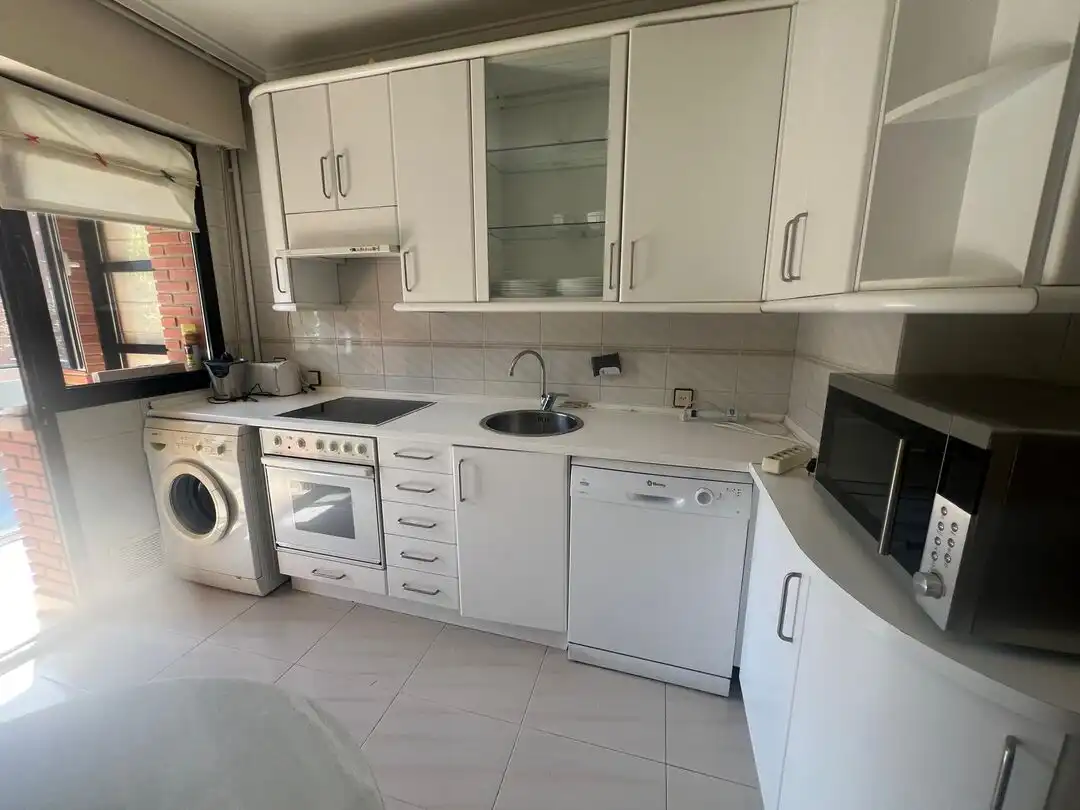 Cocina de Piso en venta en Vitoria - Gasteiz con Calefacción, Trastero y Amueblado