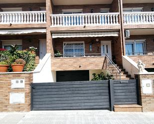 Exterior view of Single-family semi-detached for sale in Masquefa  with Air Conditioner, Heating and Private garden
