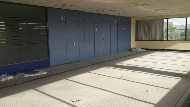 Oficina en Alquiler en Avenida de la Innovación en Parque Alcosa