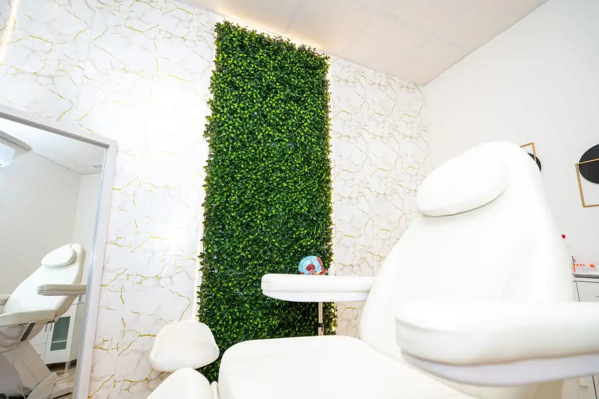 Bathroom of Buildings for sale in Marbella