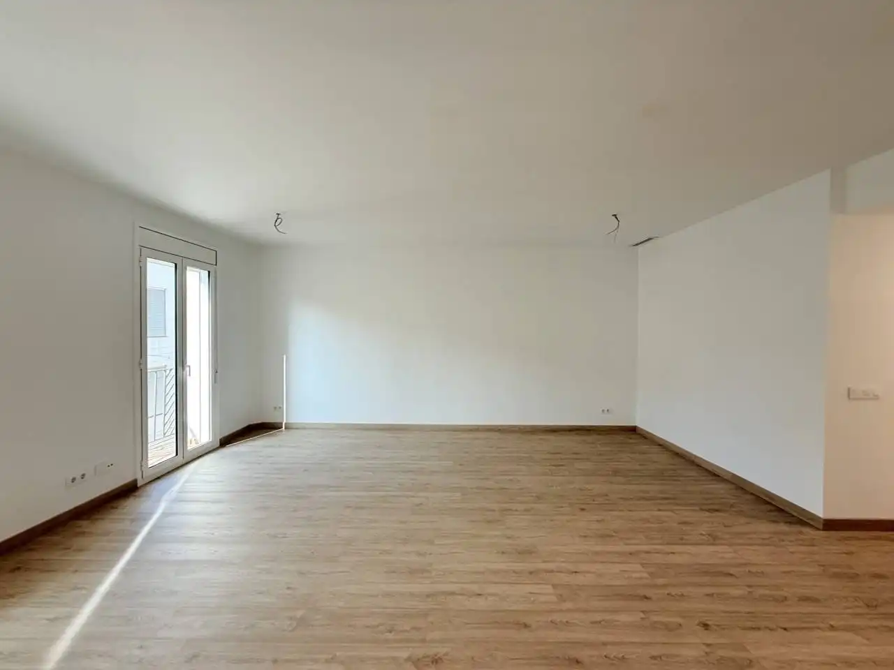 Living room of Flat for sale in Sant Sadurní d'Anoia  with Air Conditioner, Heating and Parquet flooring