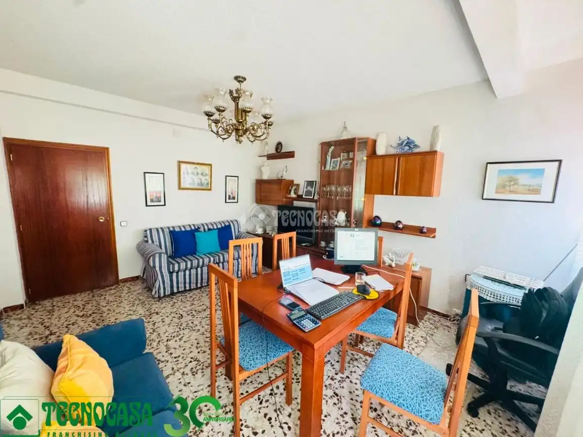 Sala d'estar de Pis en venda en Burujón amb Aire condicionat