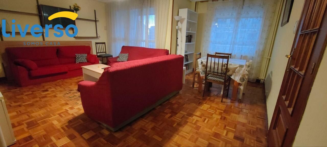 Sala d'estar de Pis en venda en Aranda de Duero amb Calefacció, Traster i Balcó