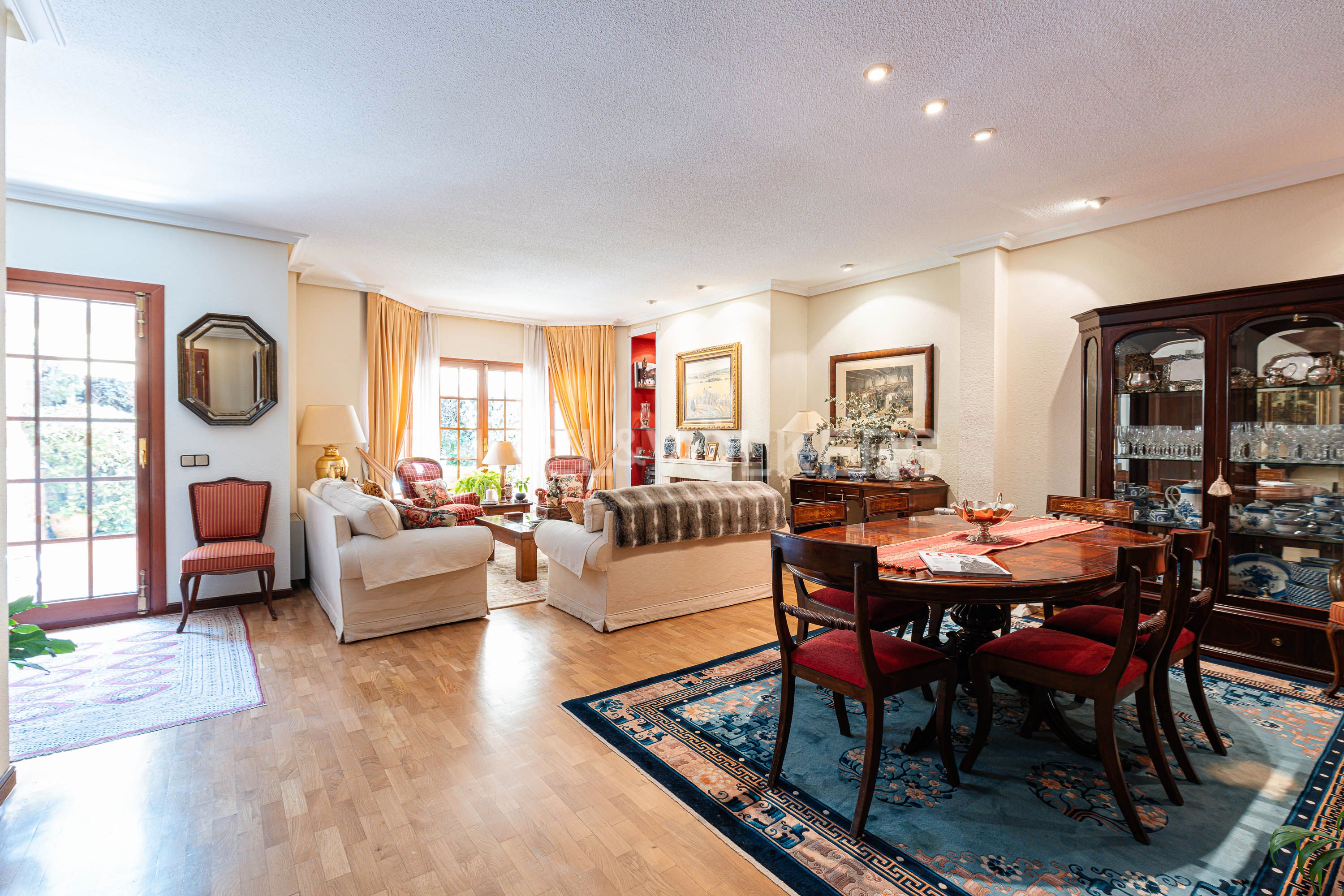 Living room of House or chalet for sale in Majadahonda  with Heating, Private garden and Swimming Pool