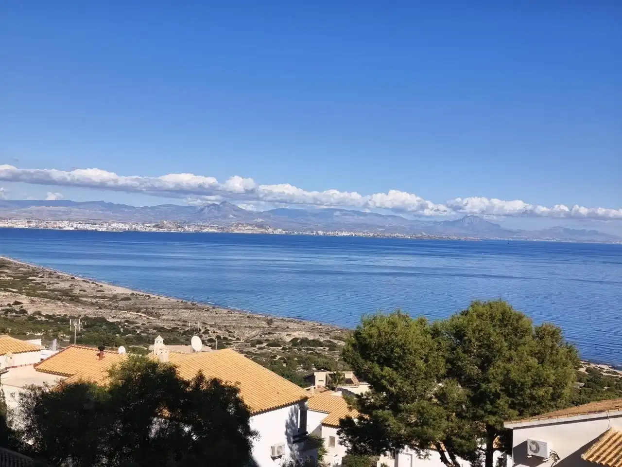 Vista exterior de Piso en venta en Santa Pola con Aire acondicionado y Terraza
