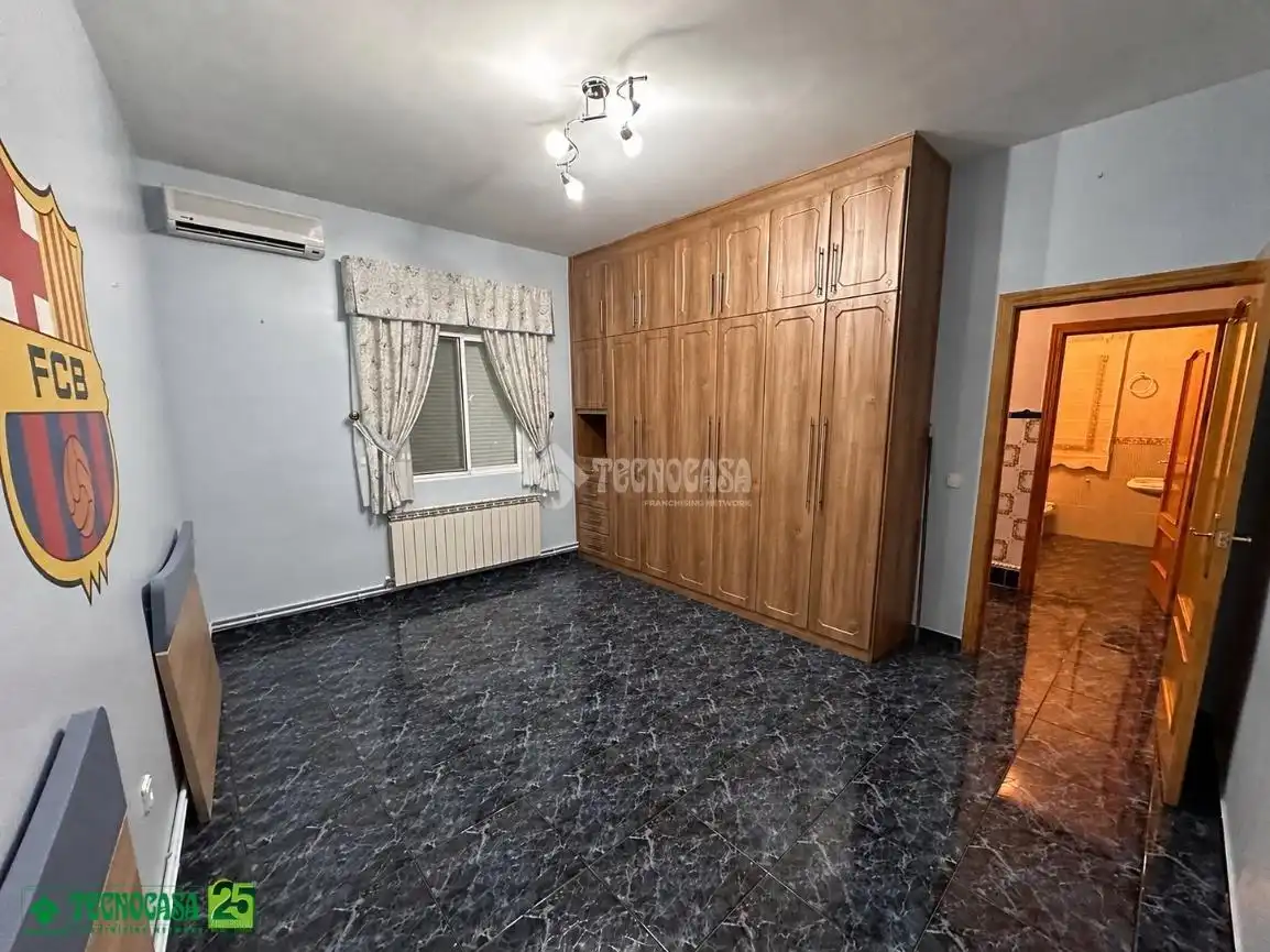 Habitación de Casa adosada en venta en La Solana   con Terraza
