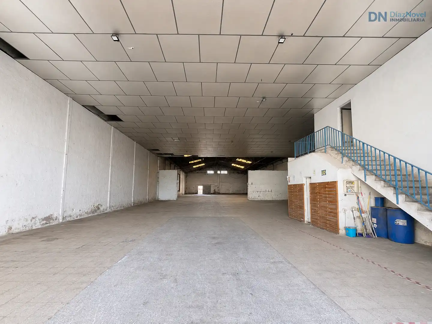 Nave industrial de alquiler en Málaga con Alarma