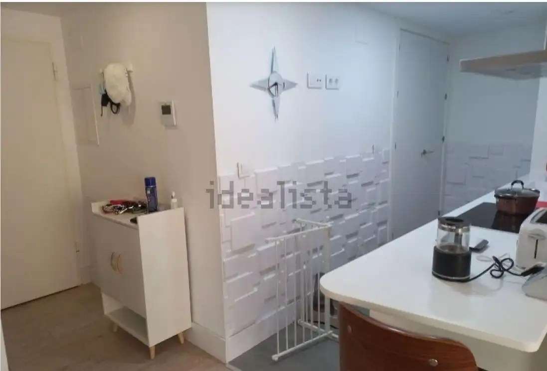 Piso de alquiler en Alicante / Alacant con Aire acondicionado, Trastero y Amueblado