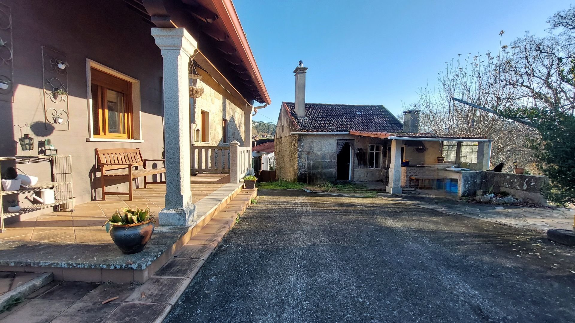 Vista exterior de Finca rústica en venda en Pontevedra Capital  amb Calefacció i Jardí privat
