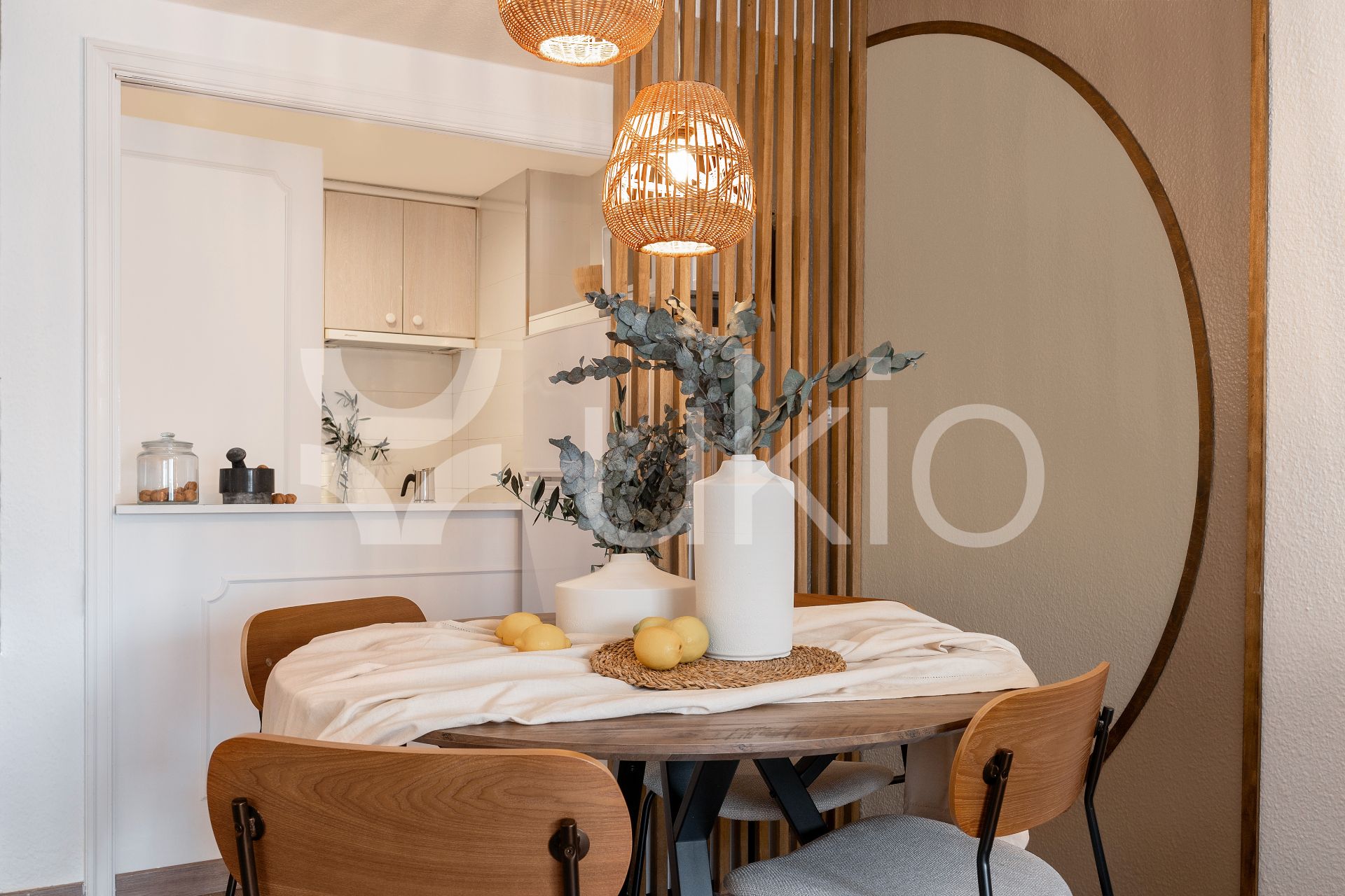 Dining room of Apartment to rent in  Madrid Capital  with Air Conditioner, Heating and Furnished