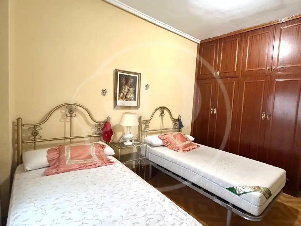 Habitación de Apartamento en venta en Valencia con Aire acondicionado y Balcón