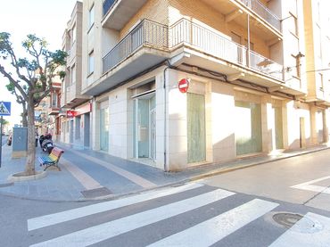 Local comercial en venda a Av Llevant